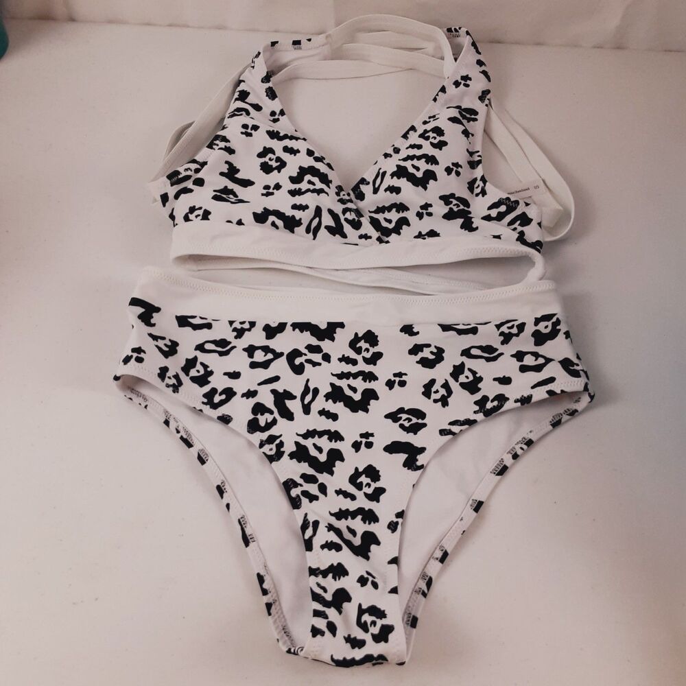 Beachsissi Womens Bikini 2 Piece Size Small Black & White Leopard Print